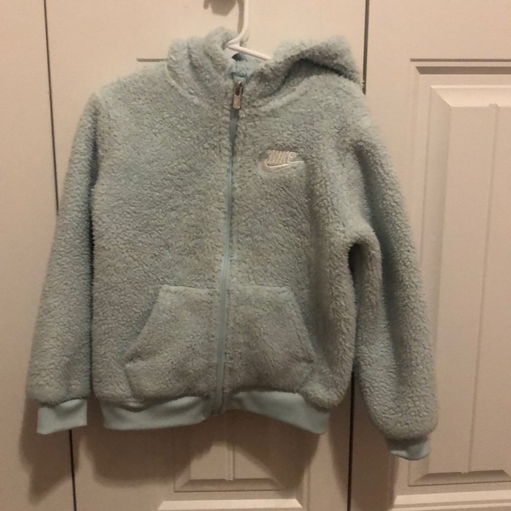 Toddler girl Nike hoodie. Size 4t